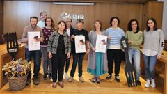 La alcaldesa de Allariz, con otros concejales y hosteleros y colaboradores de las Xornadas de Carne de Boi de Allariz.