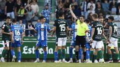 Imagen del partido entre el Racing y el Deportivo disputado el pasado 16 de abril en A Malata