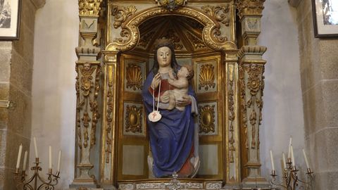 Altar da igrexa do Carme