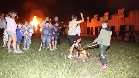 San Juan, hogueras en Rianxo