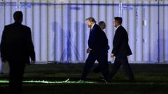 Donald Trump, tras desembarcar en las inmediaciones de la Casa Blanca