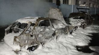 Calcinados dos coches aparcados en San Pedro, en Mar&iacute;n