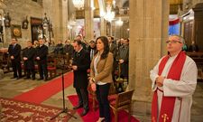 La moci�n aprobada aparta al alcalde (en la foto, en la ofrenda de la Traslatio) de actos religiosos. 