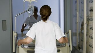 Foto de archivo en la Unidad de Reanimaci�n del Hospital Universitario Lucus Augusti.