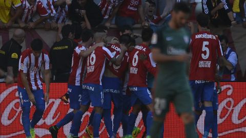 El Sporting celebra un gol.El Sporting busca sumar en Manzanares