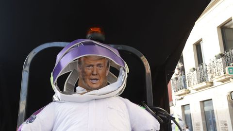 Ni Trump falt� al carnaval de Sarria
