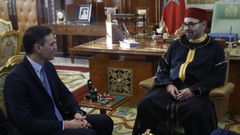 Reuni�n de Pedro S�nchez con el rey de Marruecos, Mohamed VI, en abril del 2022.
