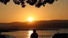 Puesta de sol en el paseo da Ribeira de Rianxo, el pasado mi�rcoles.