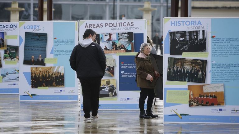 Exposici�n del Eixo Atl�ntico en la d�rsena de A Coru�a