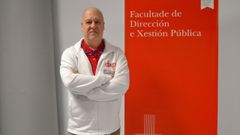 El profesor Enrique Varela seguir� como decano en funciones de la Facultade de Direcci�n e Xesti�n P�blica de Pontevedra al no presentarse candidatos