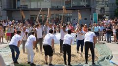 Exhibición de la malla del centeno en Boiro