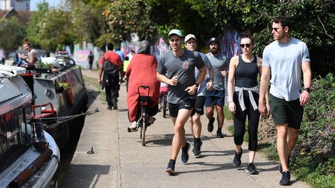 Los parques y los paseos londinenses han vuelto a llenarse de gente un domingo ms