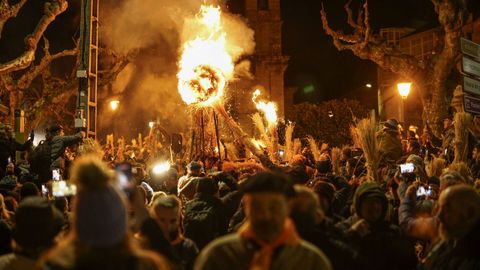 El calor lo puso el fuego en el gran fach�n.