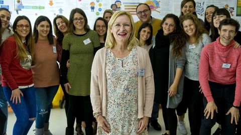 Marisa Moya con sus alumnos del curso de disciplina positiva