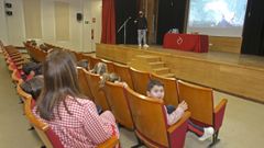 El patr�n de pesca y divulgador Rogelio Santos Queiruga visit� este viernes el colegio Sagrado Coraz�n de Placeres, en Pontevedra