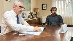 Evencio Ferrero y Juan Seoane, esta ma�ana en la presentaci�n de los asuntos del pleno.