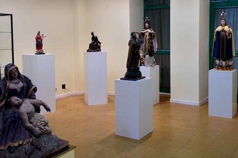 Una de las salas est� dedicada al arte sacro, con varias im�genes.
