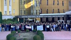 Concentracin de cientficos y tcnicos del CNIO para expresar su indignacin ante la prolongada crisis que vive el centro