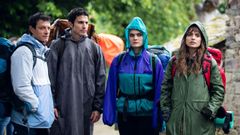 Andrea Bosca, �lex Gonz�lez, Anna Schimrig y Ver�nica Echegui, en una escena de �3 caminos�.