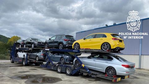 Coches intervenidos en una operacin de la polica nacional contra el trfico ilcito de vehculos de alta gama, en una imagen de archivo.