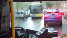 Imagen de un autob�s de la l�nea 4 esta ma�ana