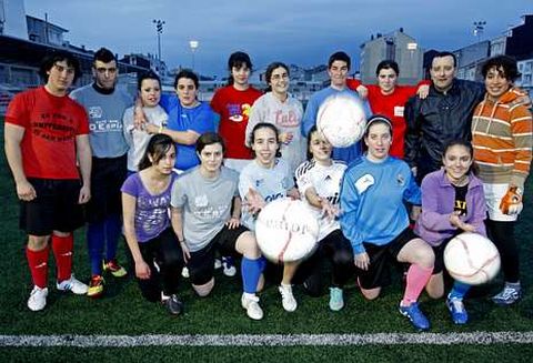 Las futbolistas del Monte Forte aportarn su granito de arena para ayudar a Uxa.