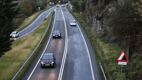 Tramo de la N-120 entre Ourense y Os Peares donde no se puede adelantar y que sirve de conexi�n con Valdeorras