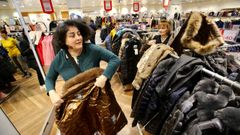 Primer d�a de rebajas en Galicia