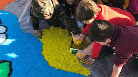 Paz Ourense.Acto por el Da de la Paz en el CPI de Ribadavia