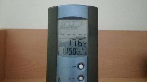 Term�metro en el interior de la Escuela Infantil de Nuevo Roces