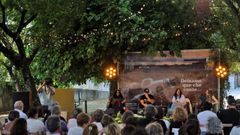 El parque Miguel Hern�ndez es el escenario de Vilagarc�a, Cidade de Libro