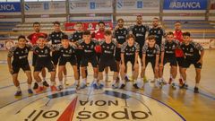 Arriba: Tojo, Closas, Henrique, Velasco, Palmas, Gomes, Domingo y Ventoso. Abajo: Lluc, Joaki, Chus, Pirata, Pau, Power, Altamirano, Edu y Rangel
