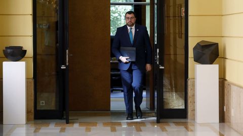 El presidente del Principado de Asturias, Adri�n Barb�n