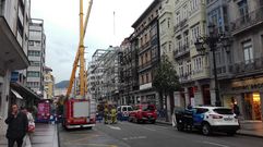 La calle Ur�a se reabre al tr�fico
