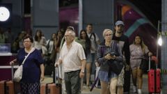 Llegada del Avlo a la estaci�n de A Coru�a, a las 11.50 horas