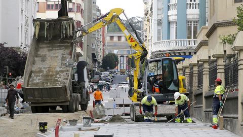 Obras en la calle Compostela