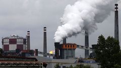 Vista de las instalaciones siderrgicas Unesid, cuya patronal considera que en Espaa hay un problema estructural con la energa elctrica y hay que abordarlo, y cree que se debe apostar por una energa  barata y competitiva  y sacar algunos costes e impuestos de la factura elctrica para llevarlos a los Presupuestos. 