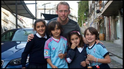 Krohn-Dehli, con los ms pequeos de la pea.