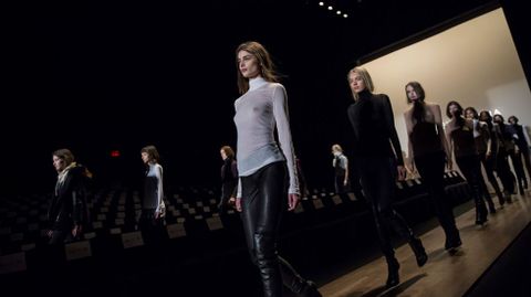 SEMANA DE LA MODA DE NUEVA YORK .Ensayo general del desfile de BCBG Max Azria en la Semana de la Moda de Nueva York