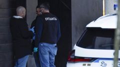  La Ertzaintza ha abierto una investigaci�n tras la localizaci�n esta ma�ana del cuerpo sin vida de una mujer en una vivienda de Barakaldo (Bizkaia).