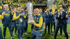 Pablo Rodr�guez recal� en el 2020 en el Villareal en el staff t�cnico de Unai Emery. En la foto, celebrando la consecuci�n de la Copa de la UEFA