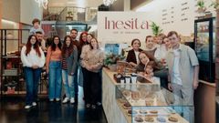 O equipo de Inesita caf� de especialidad, xunto co equipo de traballo de Fabri-K
