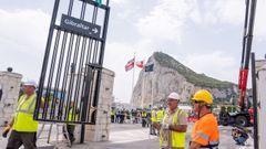 Acto de demolici�n de la Verja de Gibraltar