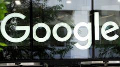 El logo de Google en una oficina de la compa��a en Londres.