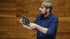 El secretario general de Podemos en Asturias, Daniel Ripa, durante su intervenci�n en la tercera jornada del debate de orientaci�n pol�tica general que se celebra en la Junta General del Principado.