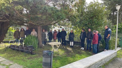 Protesta en Mondoedo de familiares del centro de mayores San Rafael