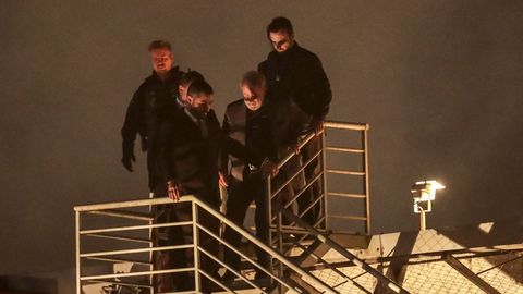 Lula pone fin a la resistencia y se entrega