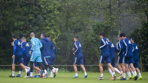 Los jugadores del Real Oviedo en El Requexn