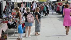 El mercadillo ambulante de Pontevedra se celebra los s�bados en la calle Ingeniero Rafael Areses