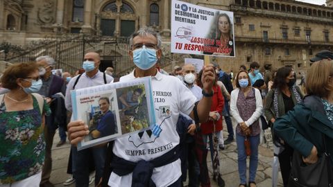 Imagen de archivo de una manifestacin de vctimas del Alvia, en Santiago, durante el 2021